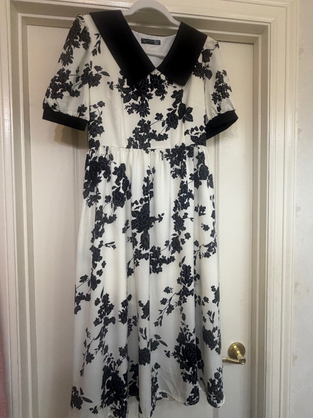 Black and White Wide Collar Floral Dress